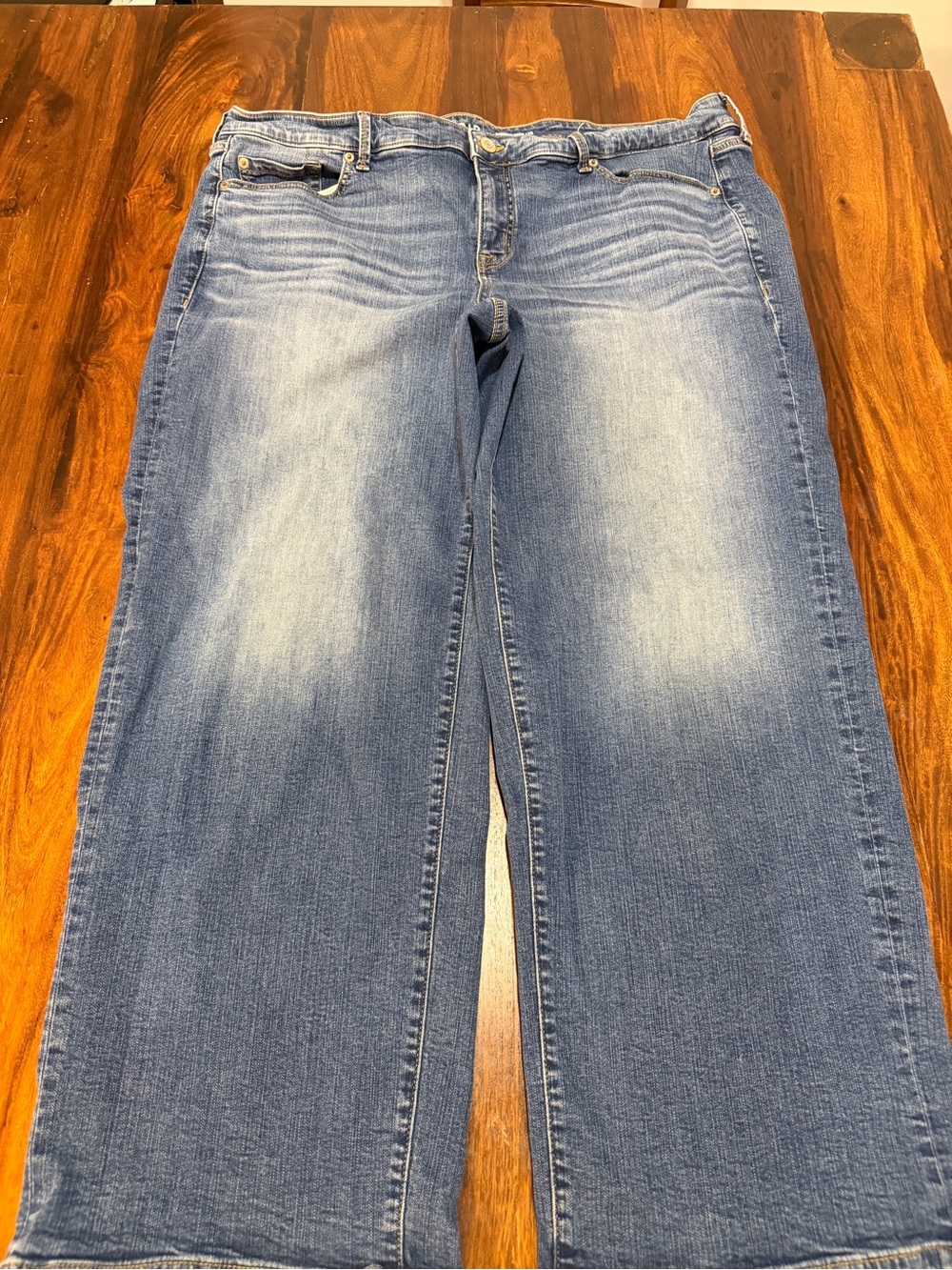 torrid Perfect Wide Lwg Vintagw Stretch 20R Faded Blue-Leg Jeans